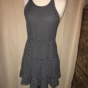 En Creme Black‎ with white polka dot dress